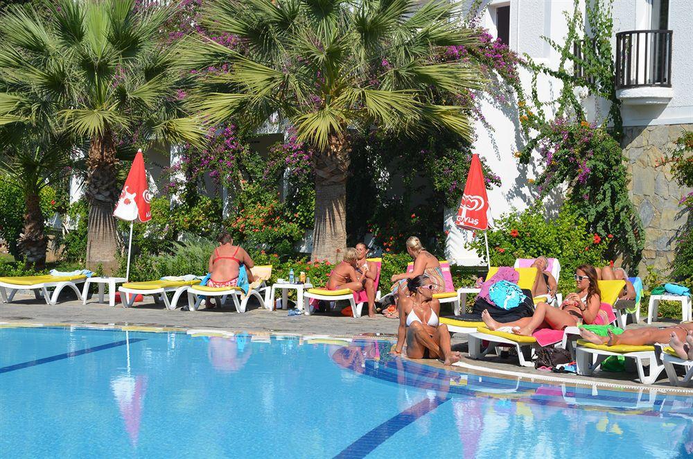 Natur Garden Hotel Бітез Екстер'єр фото