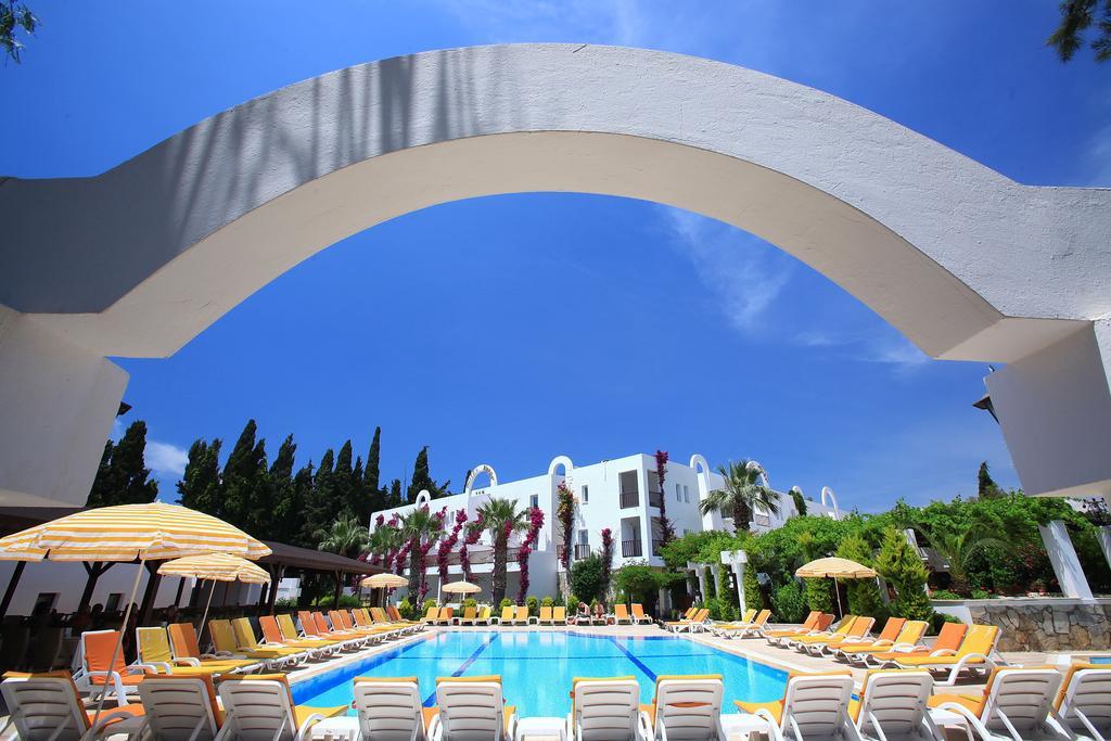 Natur Garden Hotel Бітез Екстер'єр фото